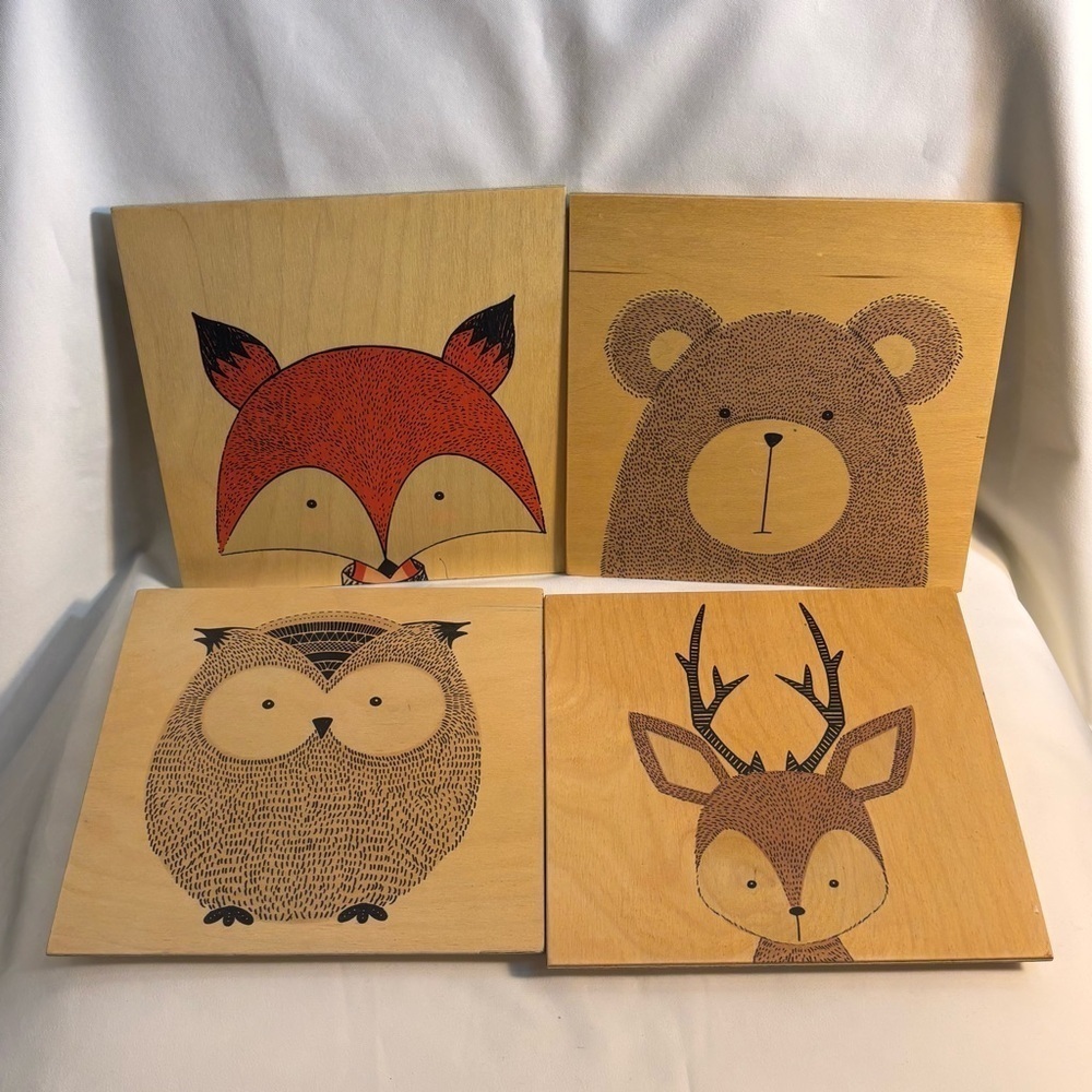 WOODLY 4 Wooden Wall Plaques With Depiction of Woodland Creatures Handcrafted